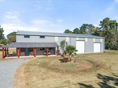 Barndominium Flex Warehouse with Overhead Doors
