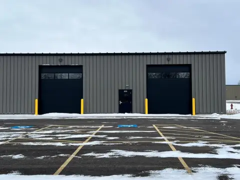 New Flexible Commercial Space