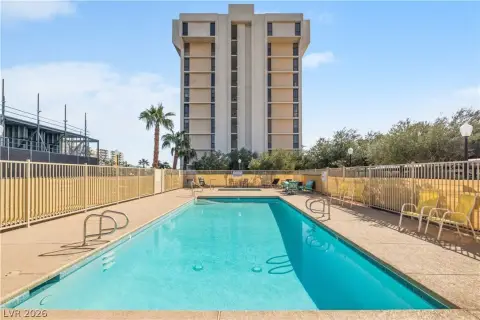 Las Vegas High-Rise Condo