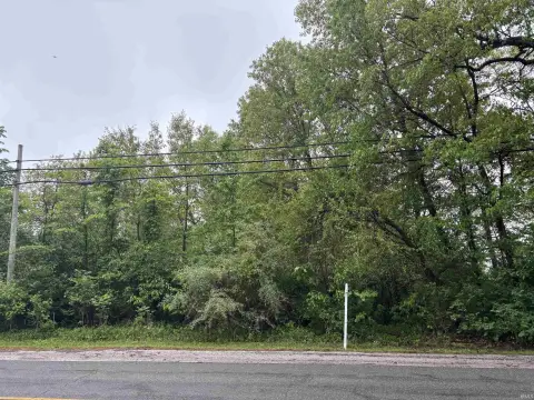 Wooded Residential Lot Near Lakes