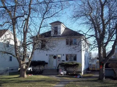 Two-Unit Duplex with Bonus Room
