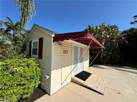 RiverBend Motorcoach Resort Lot