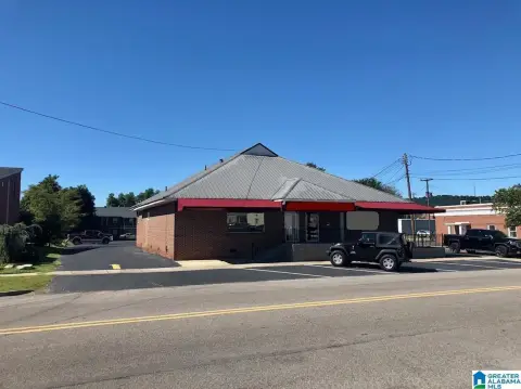 Office Building with Tenant