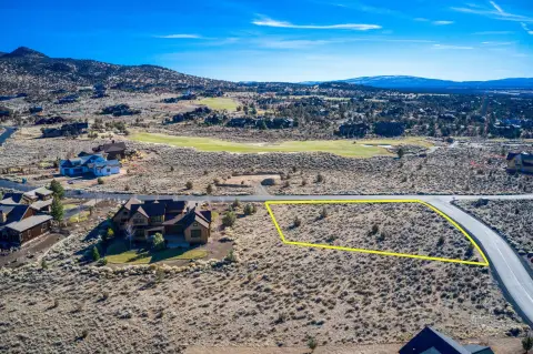 Powell Butte Homesite with Mountain Views