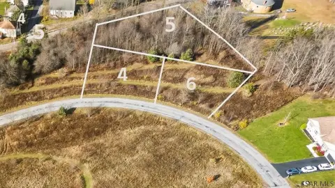 Residential Lots in Oak Crest