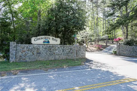 Lake Hartwell Living Corner Lot