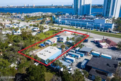 Multi-Use Property in Holly Hill
