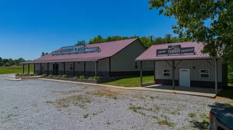 Versatile Event and Commercial Facility