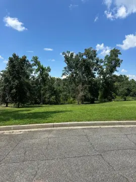 Residential Land in Valdosta, GA