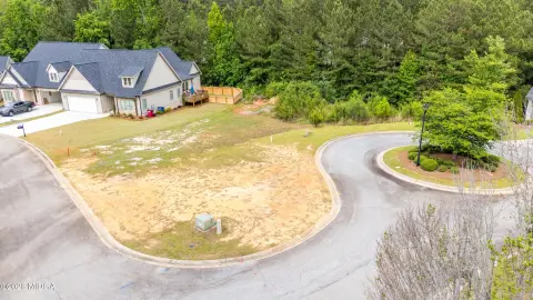 Residential Lot in Greystone