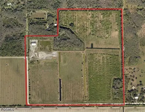 Expansive Agricultural Land with Warehouse