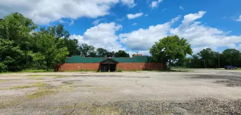 Commercial Land with Gas Station Approval