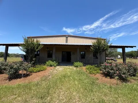Alapaha Cattle Farm with Ponds