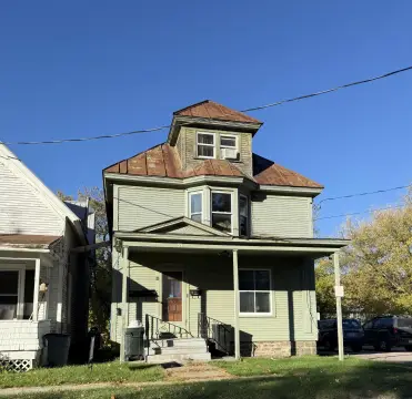 Rented Triplex with Parking Lot