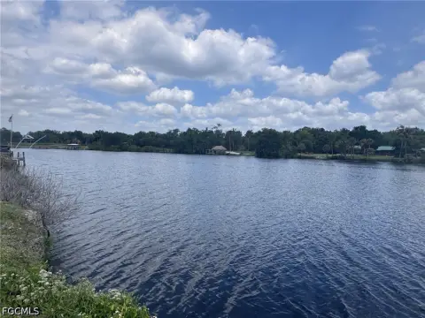 Waterfront Land in Fort Denaud