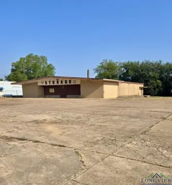 Storage Complex in Hooks, TX
