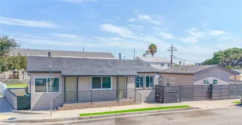 Remodeled Triplex with ADU