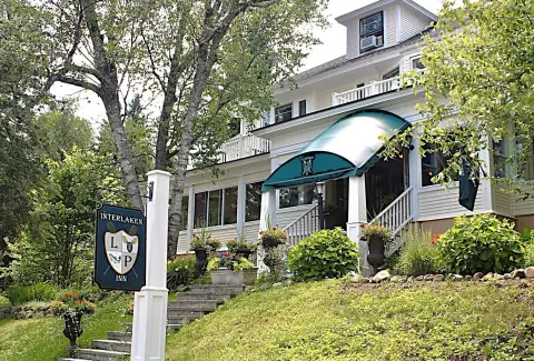 Historic Inn & Restaurant For Sale