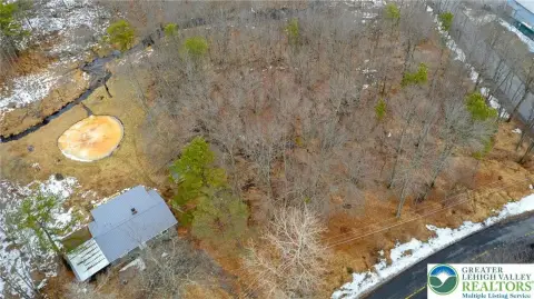 Pocono Mountain Lake Community Land