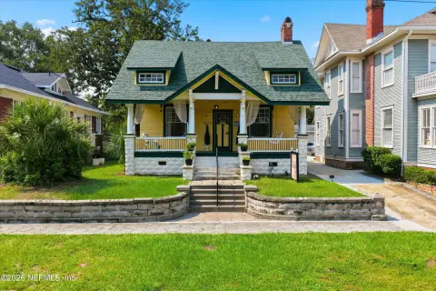 Craftsman Live-Work Office Property