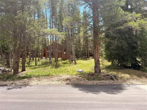 Build-Ready Homesites with Duplex Zoning