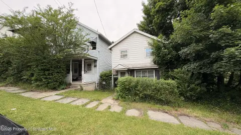 South Scranton Duplex with Pool