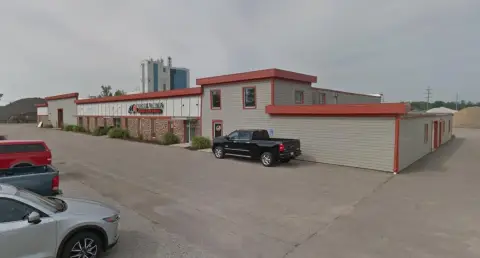 Warehouse with Mezzanine Offices