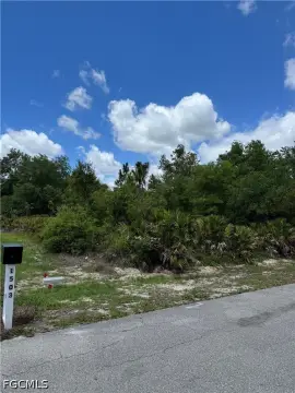 Half Acre Lehigh Acres Land