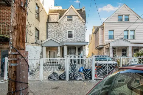 Renovated Bronx Triplex with Garage