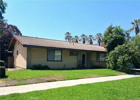 Single-Level Residential Income Property