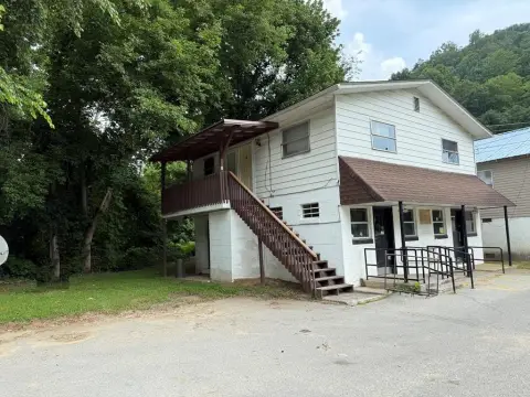 Live-Work Building with Office