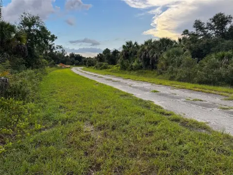Residential Land in North Port