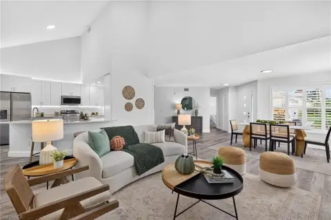 Renovated End-Unit Duplex