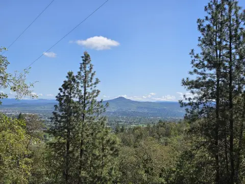 20+ Acre Homesite in Medford