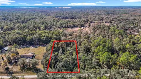 Residential Land in Ridge Manor
