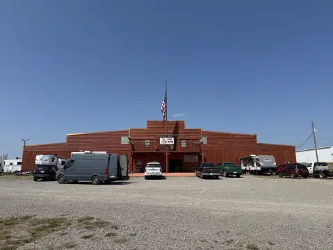 Clear-Span Flex Space Facility