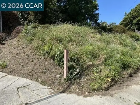 Oakland Infill Development Opportunity