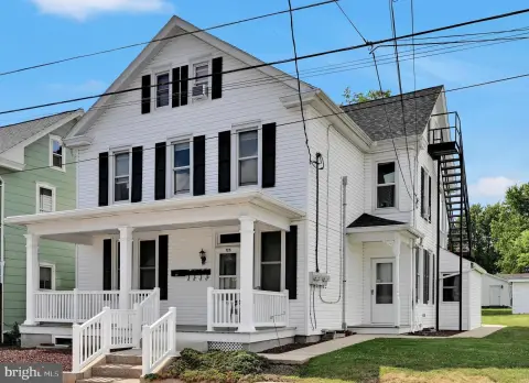 Turn-Key Three-Unit Multifamily Property