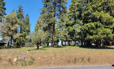 Klamath Falls Land with Views