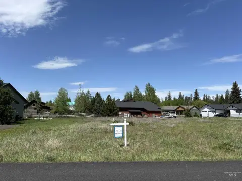 McCall Homesite with Mountain Views
