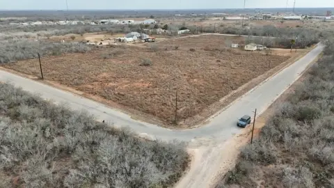 Unrestricted Land in Hebbronville, TX