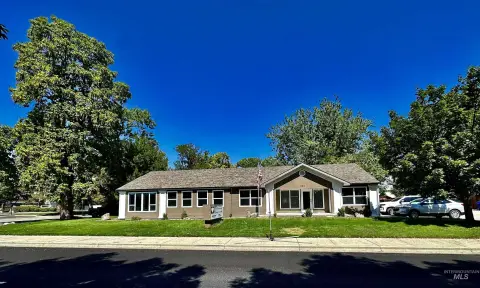Standalone 8-Suite Office Building