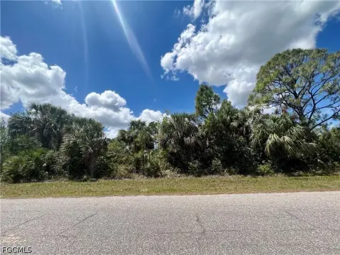 Residential Land in Port Charlotte