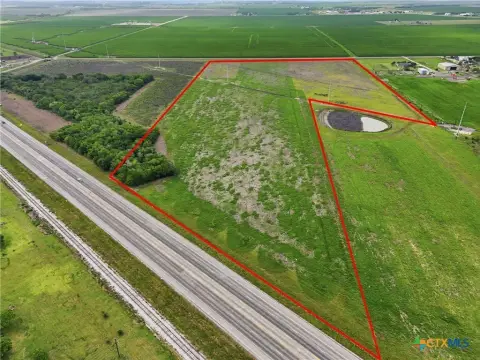 Highway-Fronted Commercial Land