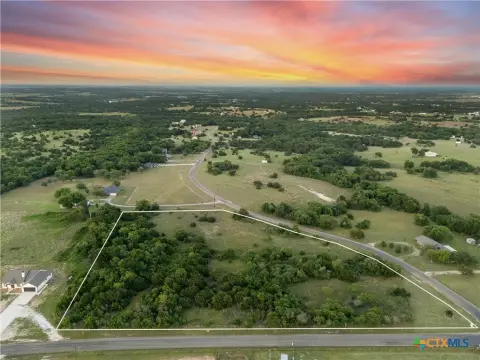 Residential Land in Eddy, TX