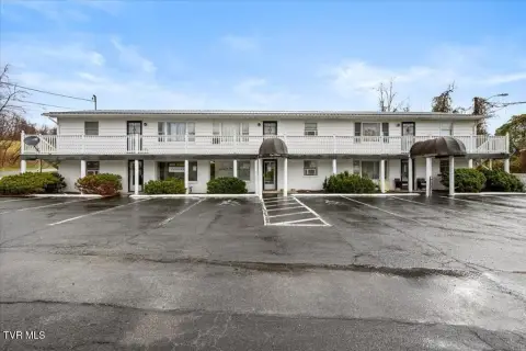 Mixed-Use Investment Opportunity, Glade Spring