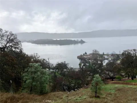 Lake View Lot in Clearlake