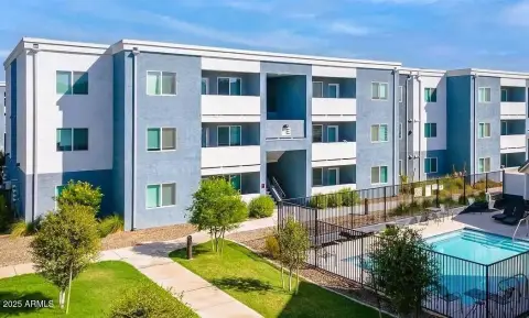 Gated Triplex with Private Pool