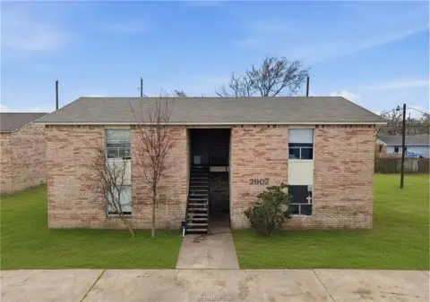 Four-Unit Quadplex with Laundry Hookups
