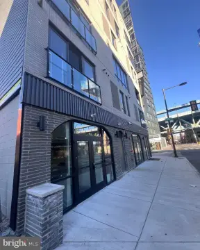 Prime Old City Commercial Space